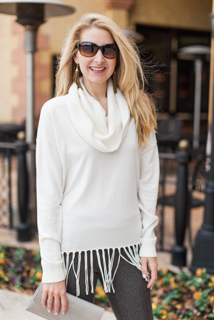 dallas fashion blogger, fringe sweater,