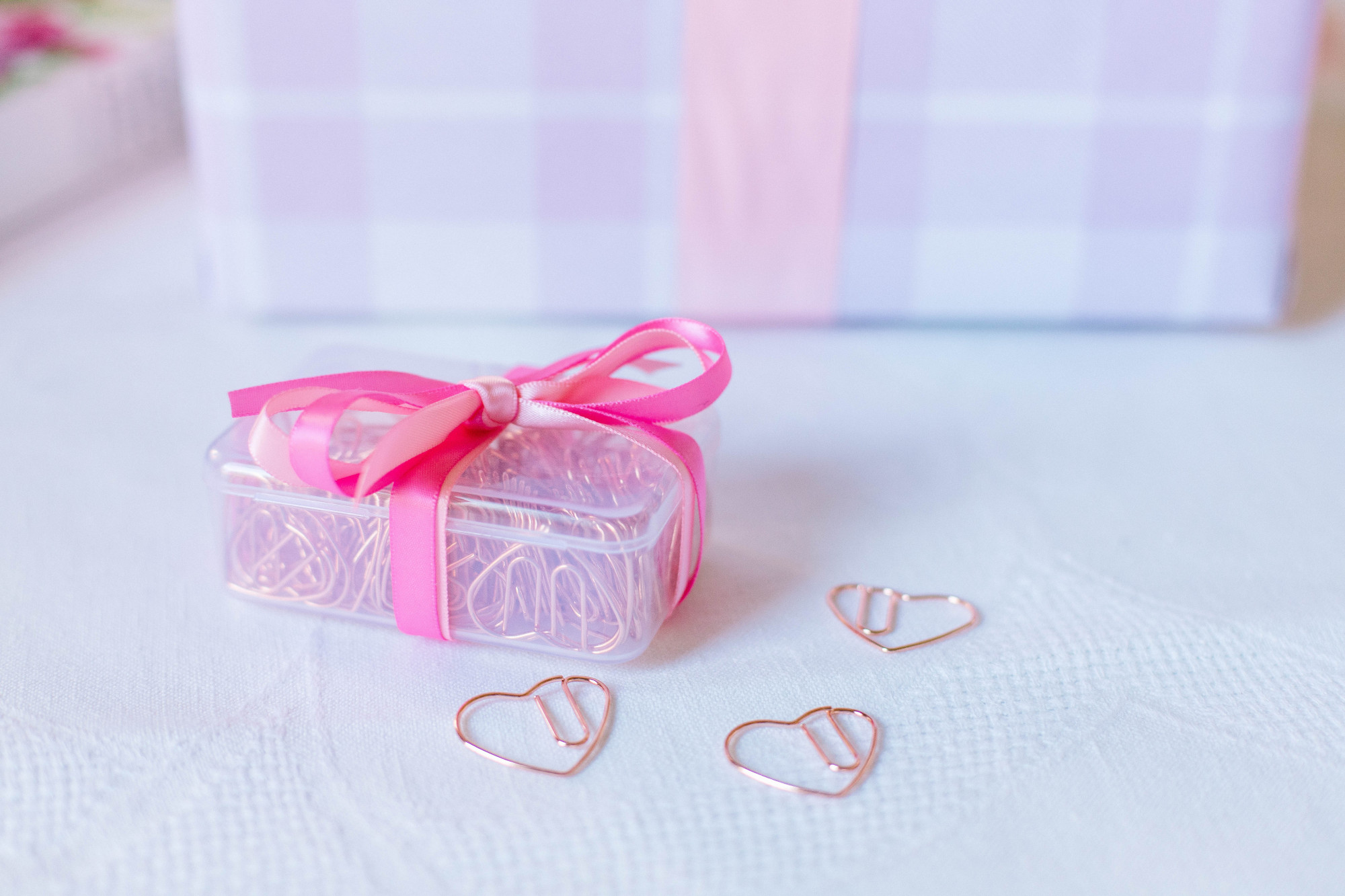 valentine heart paper clips
