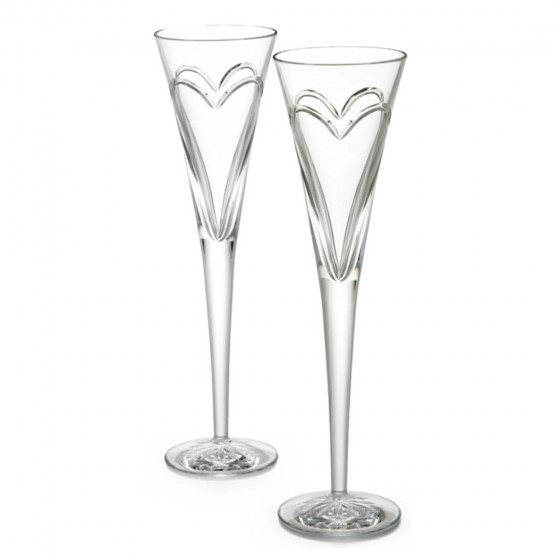 A toast to the happy couple! Don’t forget the bubbly!
